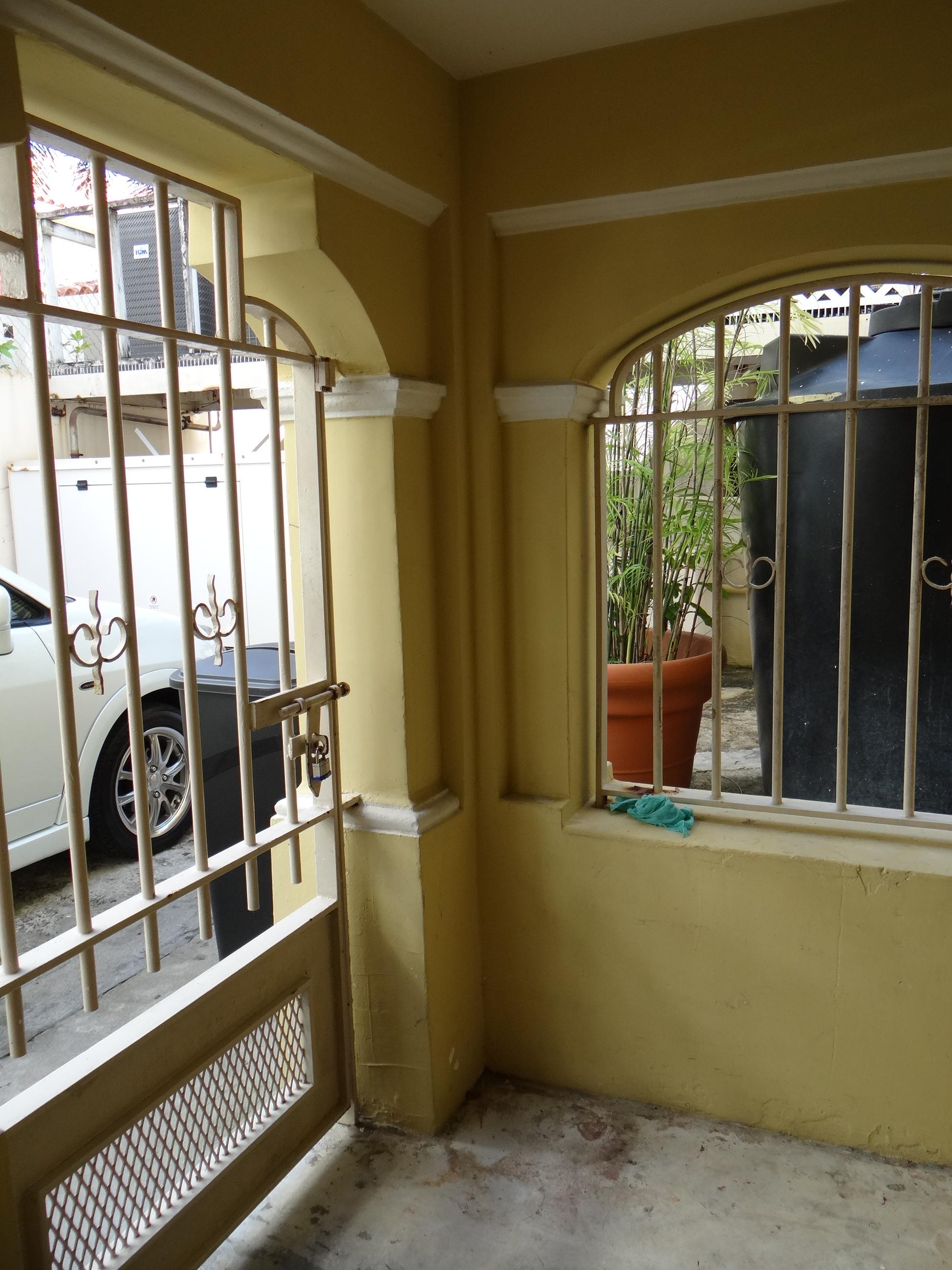 Casa La Giralda - Avenida Miramar, esquina calle Marti 651 - San Juan (Miramar) - 2014 00082